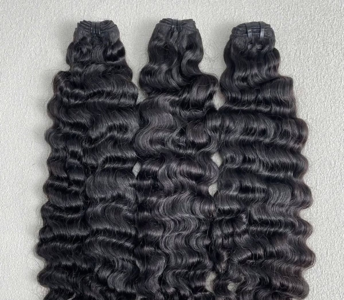 Trois bundles Burmese curl