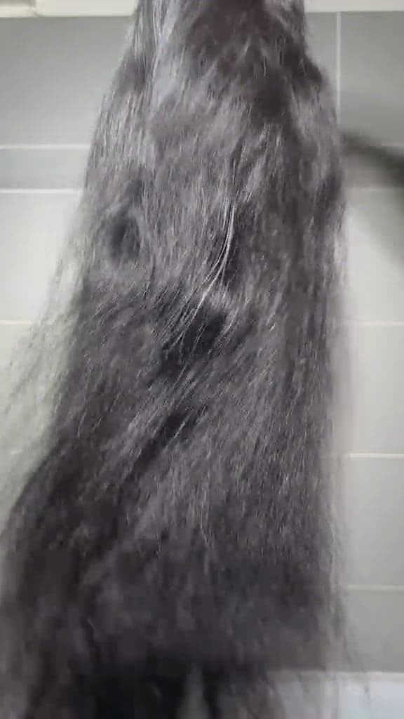 Straight — Brésilien après 2 mois · Raw Hair après 2 ans